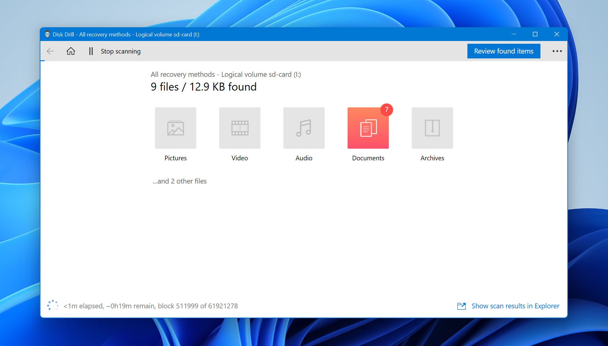 Disk Drill is scanning the SD card for lost files