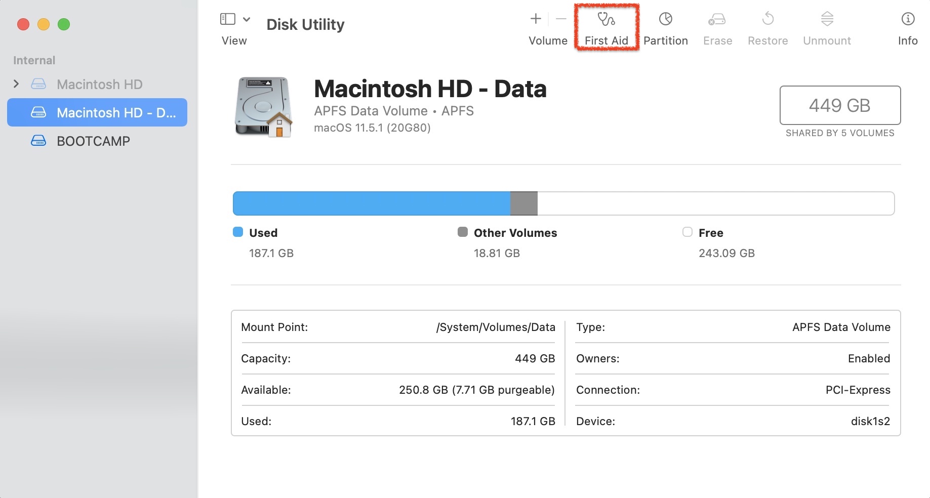 selecting first aid in disk utility