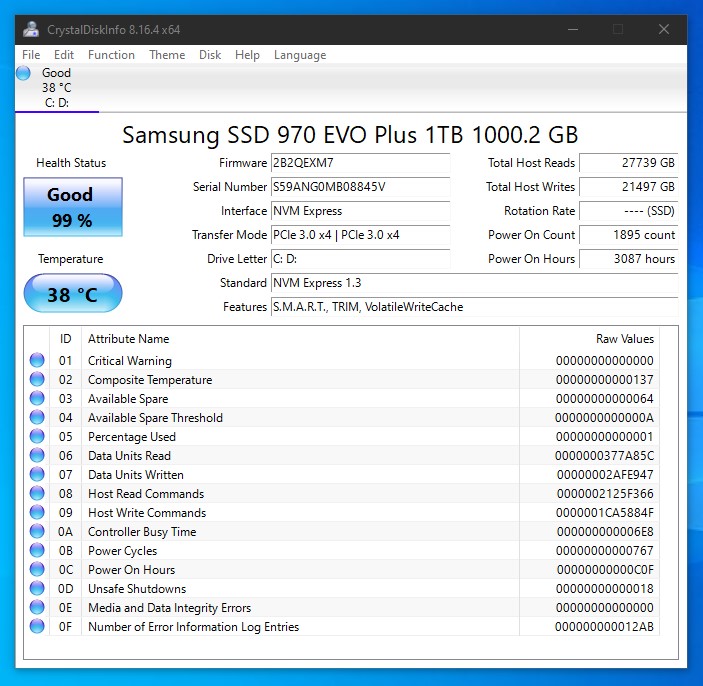 CrystalDiskInfo screen.