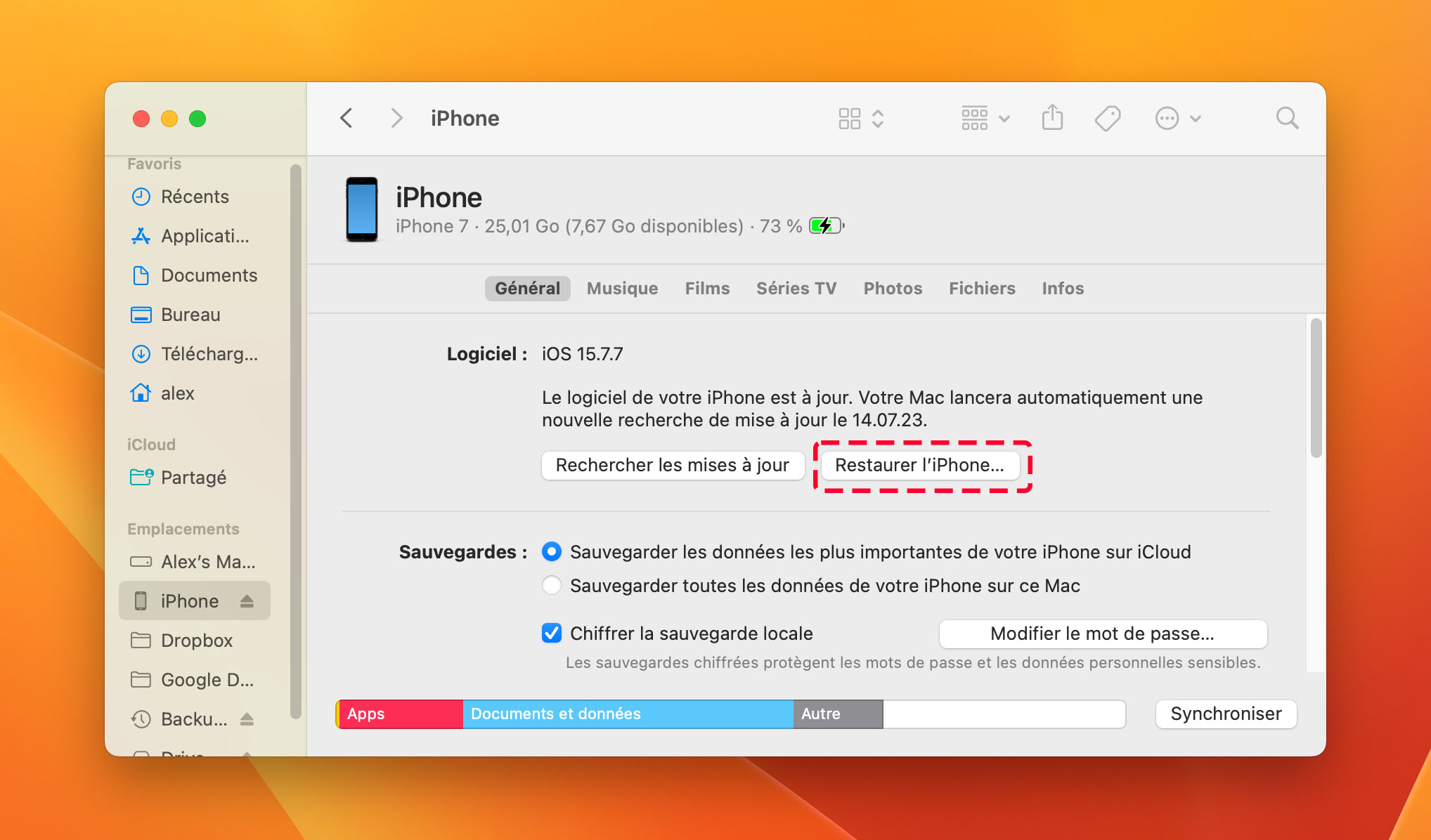 cliquez sur restaurer l'iphone dans le finder