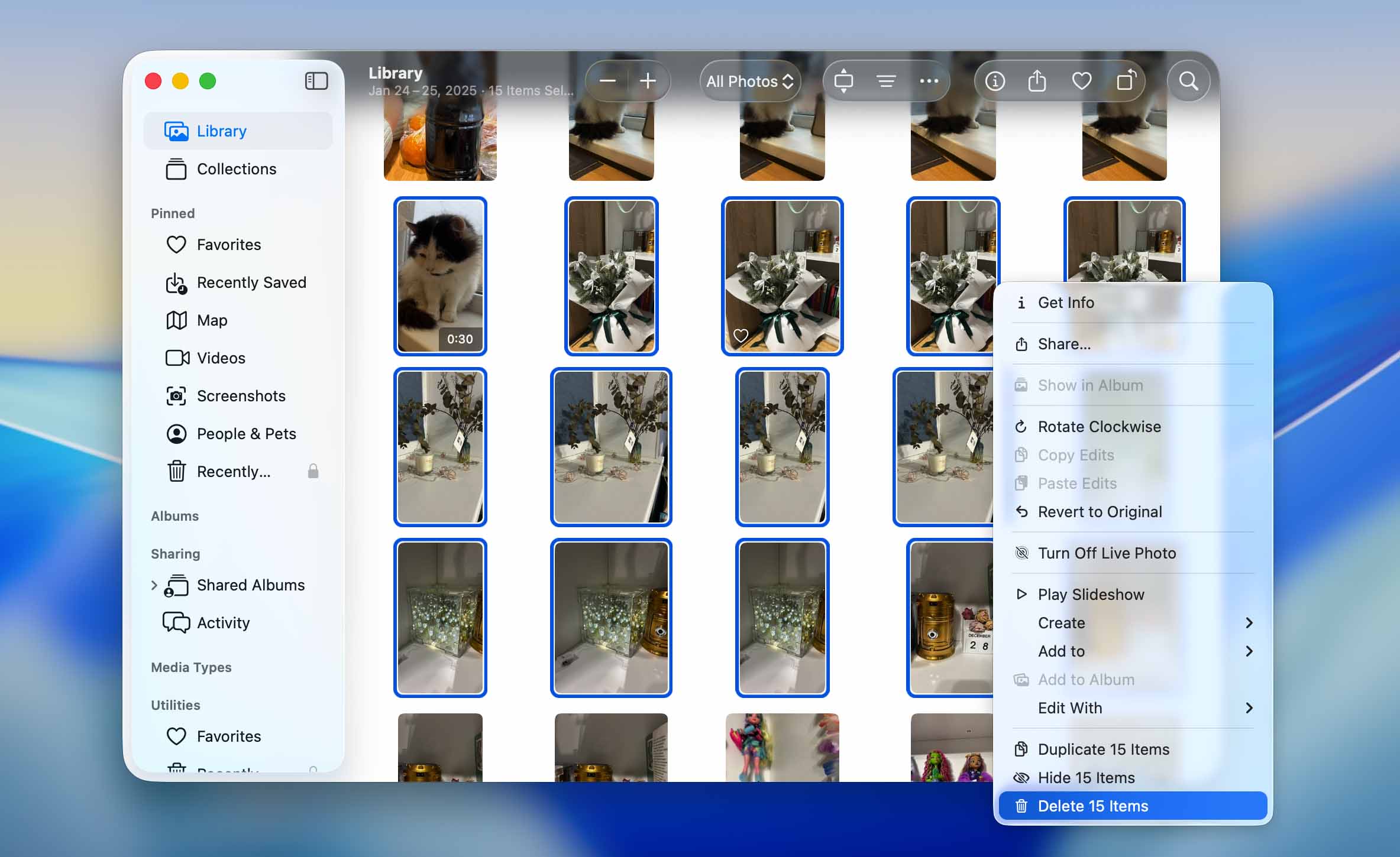 Delete multiple photos in the Mac Photos app.