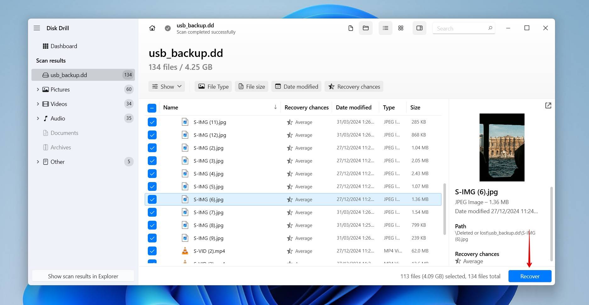Selecting USB drive data to recover.