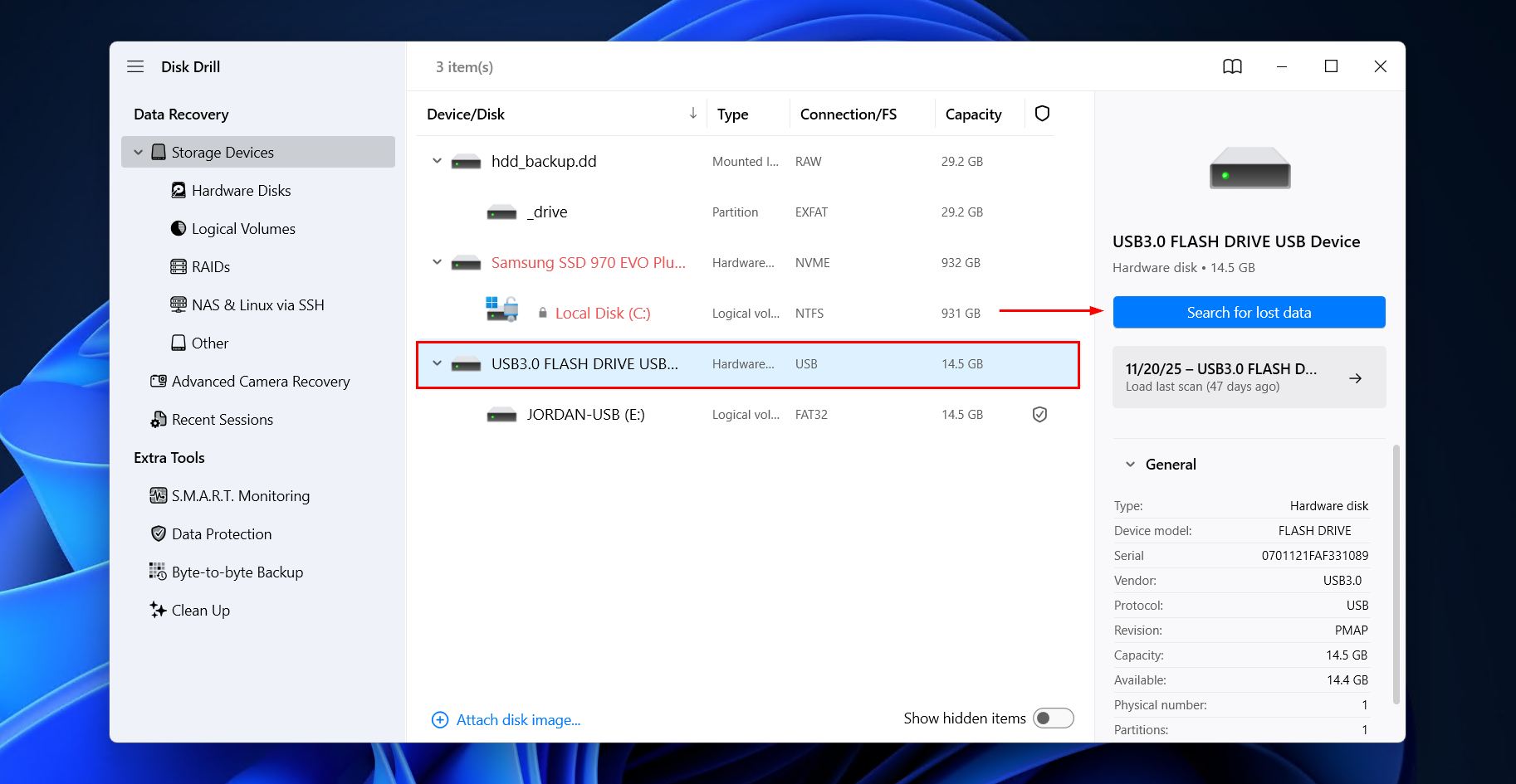 Scanning the drive for deleted files.