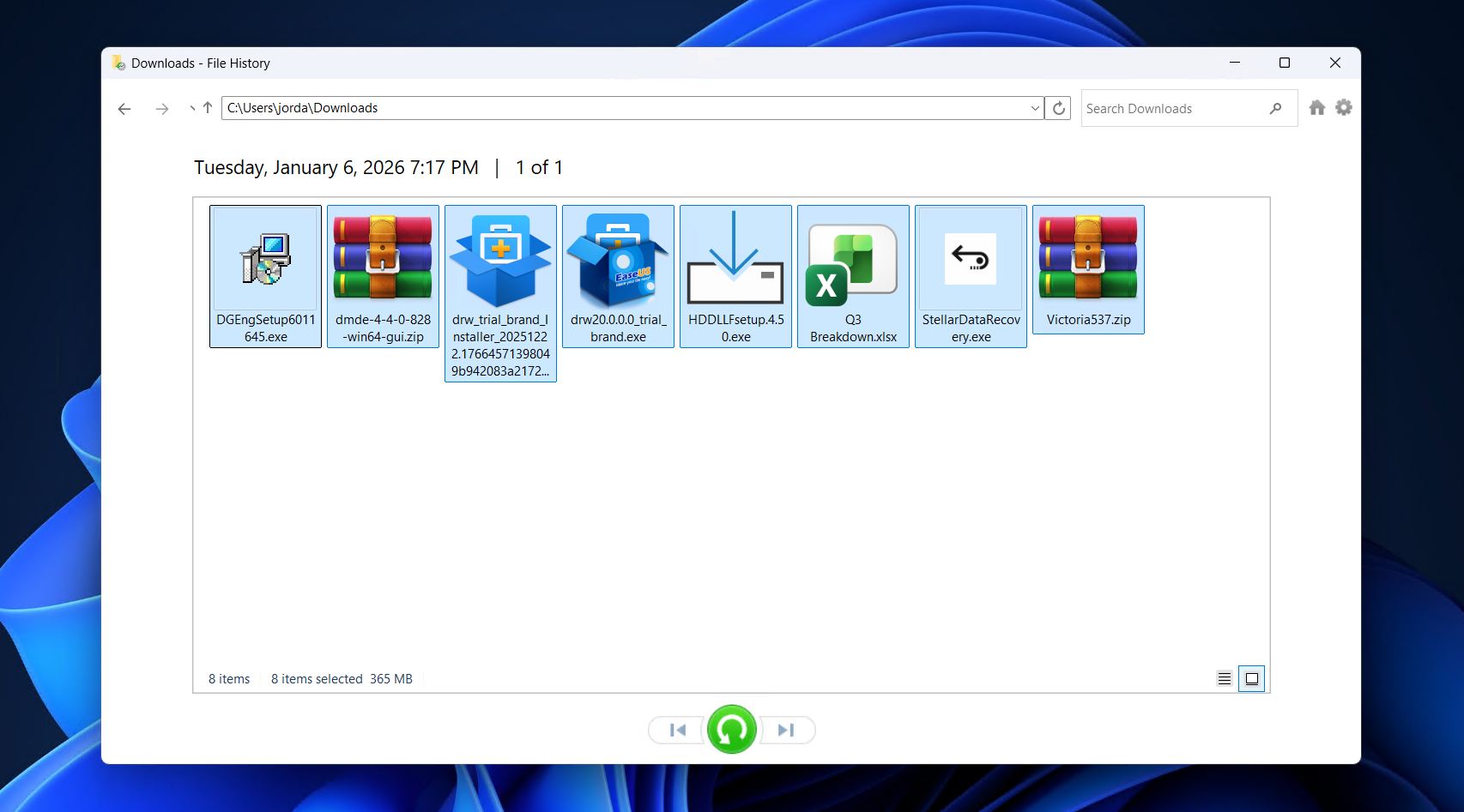 Selecting the deleted files in File History.