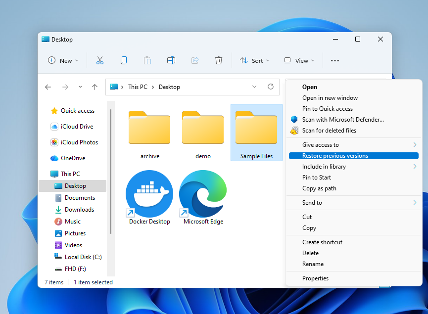 Choosing the Previous Versions option in a folder's right-click menu in File Explorer