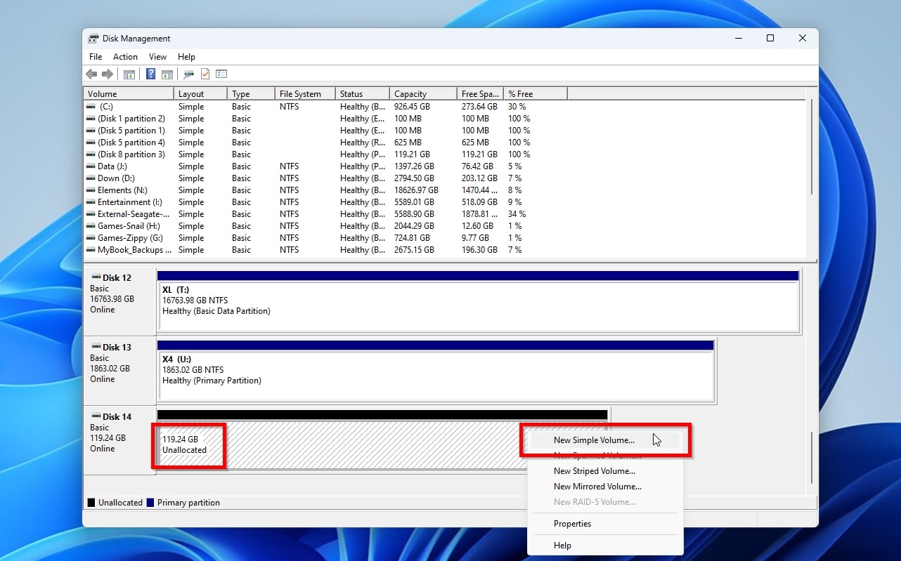Disk Management Choosing to Create New Simple Volume in Unallocated Space