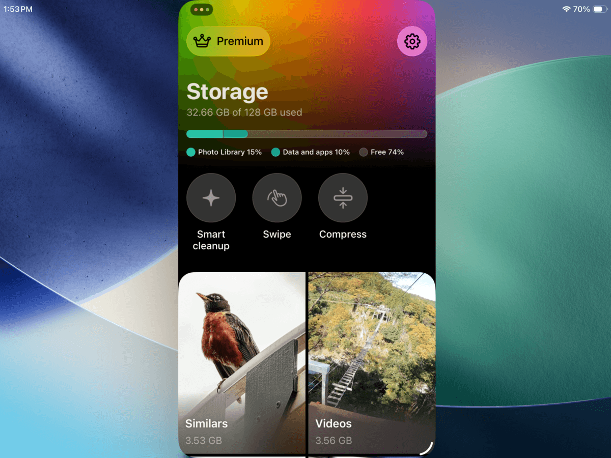 Main menu of Clever Cleaner for iPad.