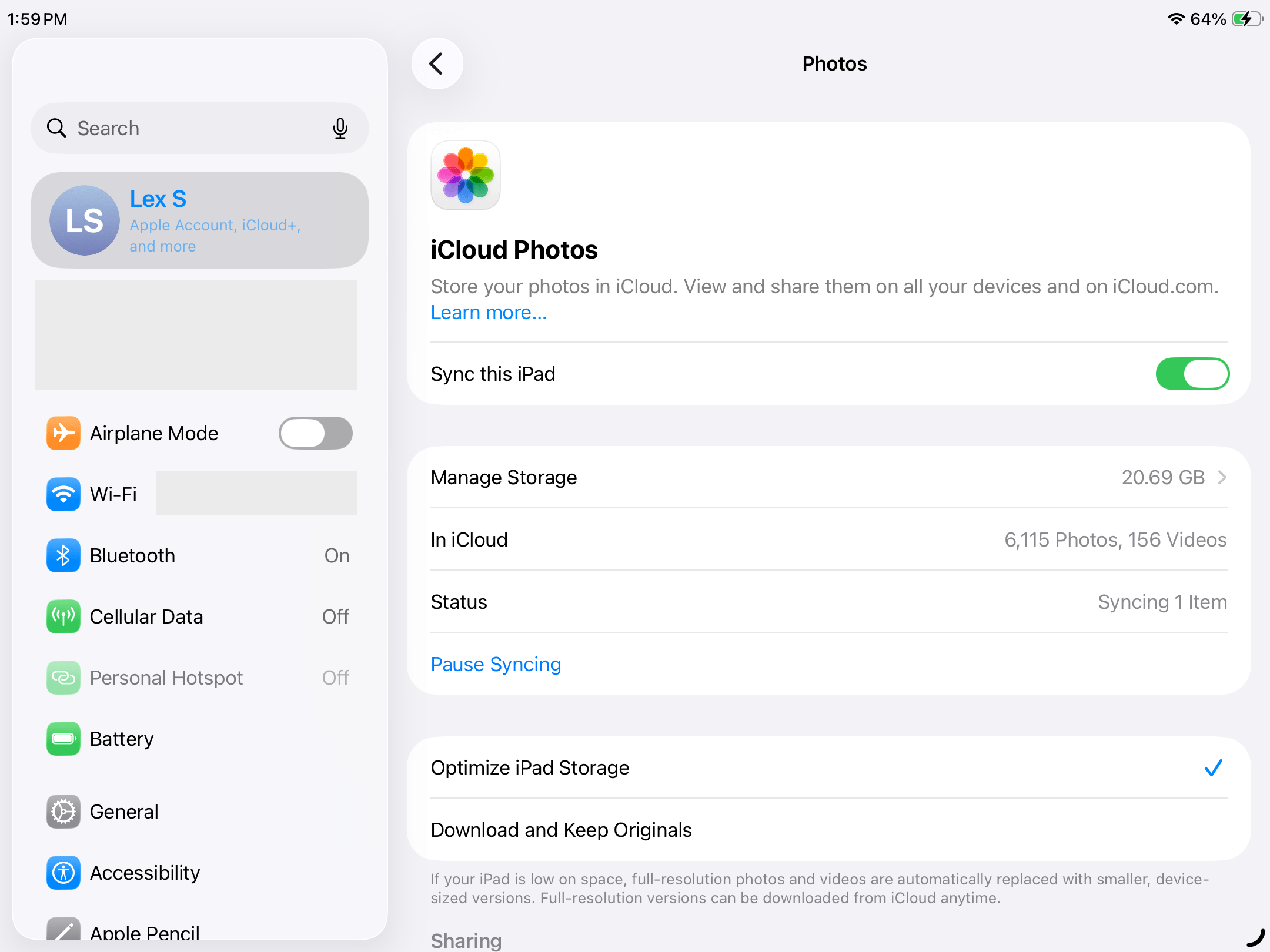 iCloud synchronization feature for photos in iPad Settings.