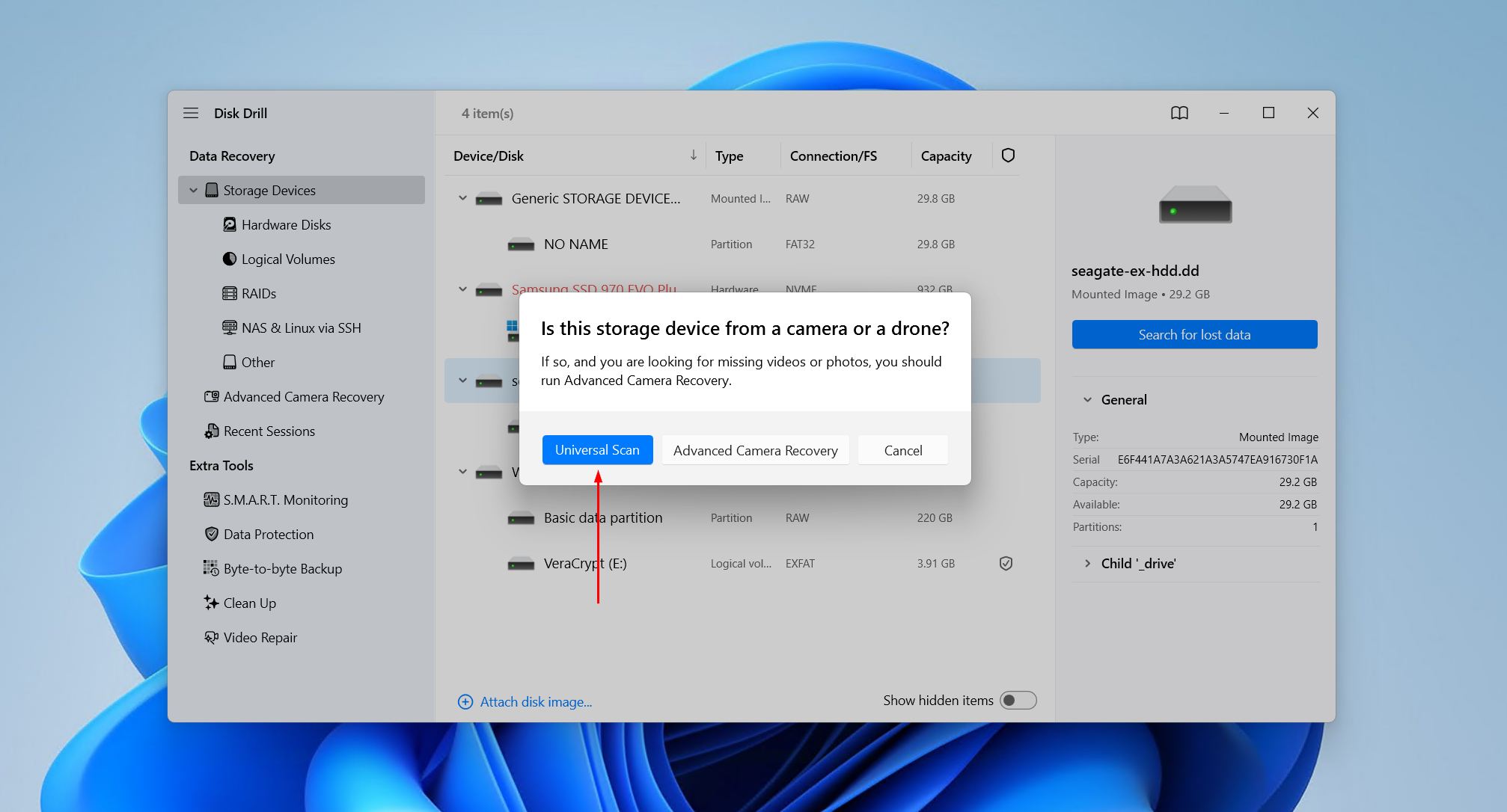 Choosing Universal Scan to search the Seagate drive for all possible data.