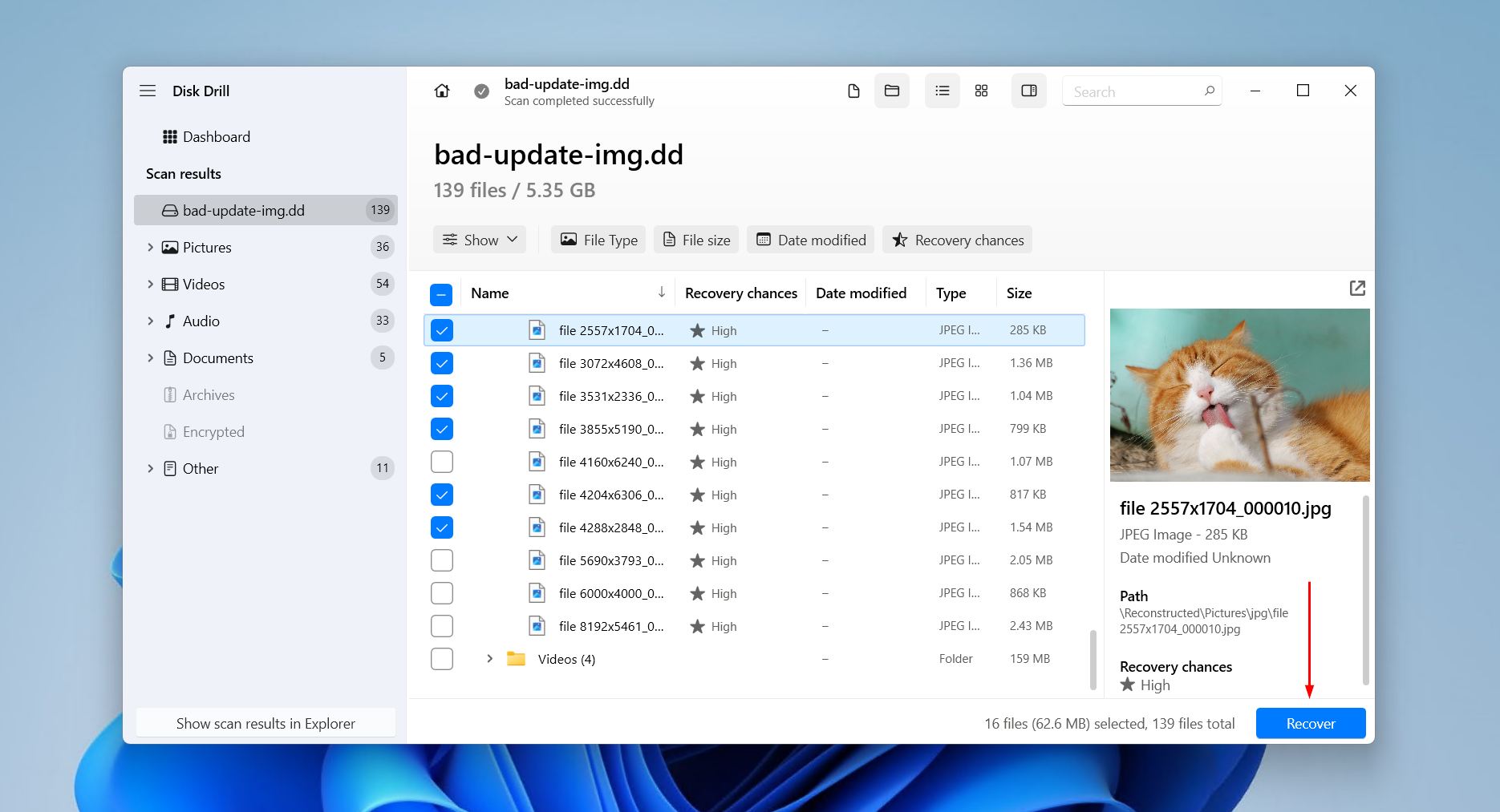 Selecting found files to recover in Disk Drill.